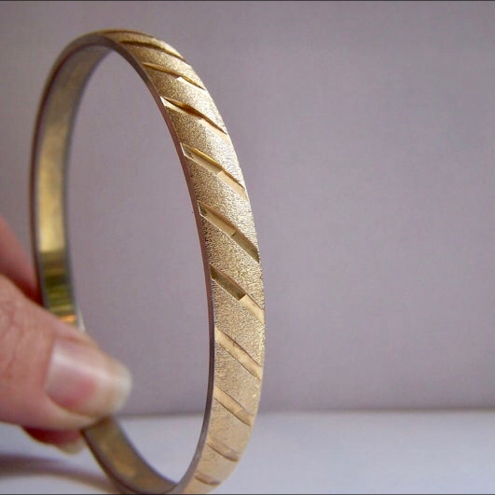 Vintage 60s MONET L Gold Plated Bangle